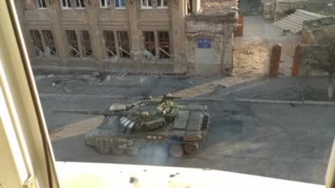 Ukraine War - Mariupol: Nazis fire RPGs at a Russian tank