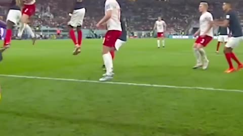 A lovely corner routine sees Andreas Christensen score Denmark's first in Qatar 2022.