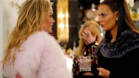 ‘RHOBH’ Chef Says Denise Richards Was ‘F—ked Up’ at Kyle Richards’ Weed Dinner