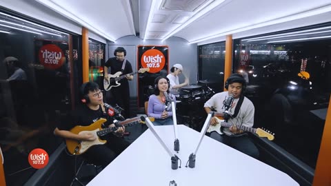 SunKissed Lola performs Pasilyo LIVE on Wish 1075 Bus