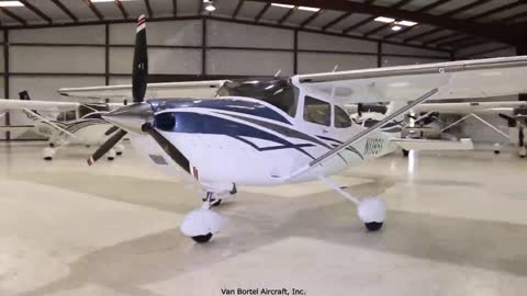 Cessna T182T Turbo Skylane.