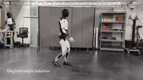Tesla's Humanoid Robot Is Now 30% Faster, 22lbs Lighter