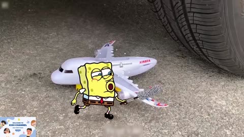 OH No, My Son!! Car crash SpongeBob mommy vs SpongeBob baby | crushing crunchy and soft things