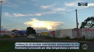 Formação de nuvens surpreende moradores no Distrito Federal | SBT Brasil (19/01/22)
