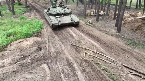 Operation of combat T-90M "Breakthrough" of the "Center" group.