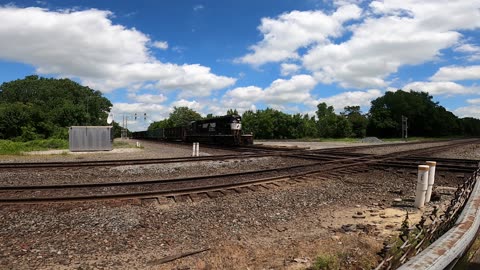 Union Station Marion OH NS local gondola cars