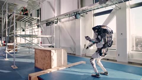 Boston Dynamics' Atlas robot shows off new skills