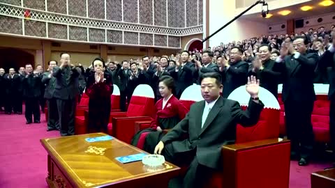 Kim Jong Un's wife makes rare public appearance