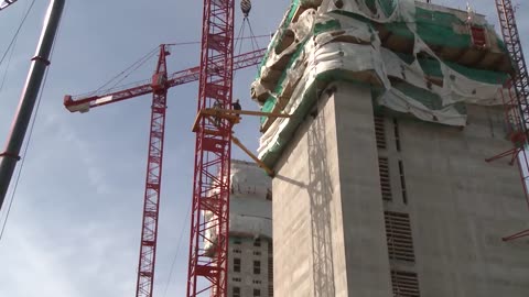 How to build a tower crane