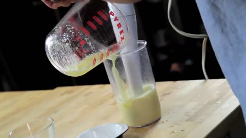 The Food Lab: How To Make 1-Minute Hollandaise...