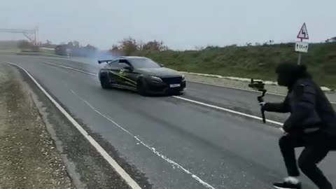 337 Mercedes benz AMG doing DRIFT with NICE WRAP