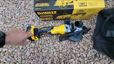 DEWALT ATOMIC BATTERY CIRCULAR SAW REVIEW