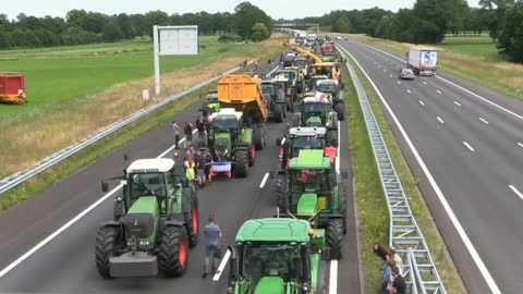Dutch Farmers Fight Back