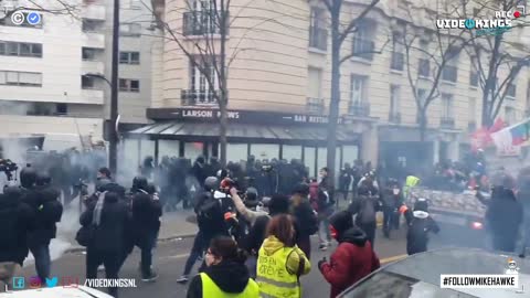 Thousands French citizens fight back against totalitarian regime at massive protest in Paris.
