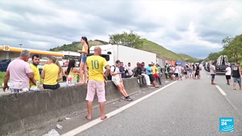 Trucks, protesters block Brazil highways after Bolsonaro rout • FRANCE 24 English