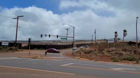 'Thanks for Nothing': Maui Residents Flip Birds, Drop F-Bombs at Biden Motorcade [Content Warning]