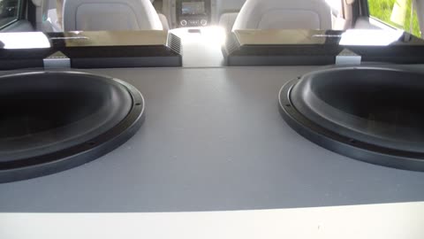 2014 Car Audio Bass system test 6