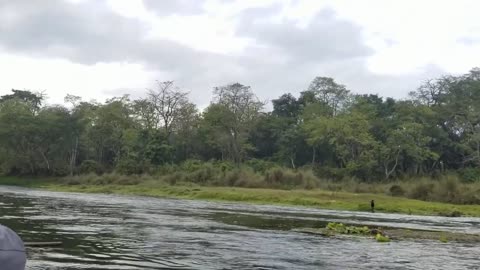 Canoe at rapti sauraha