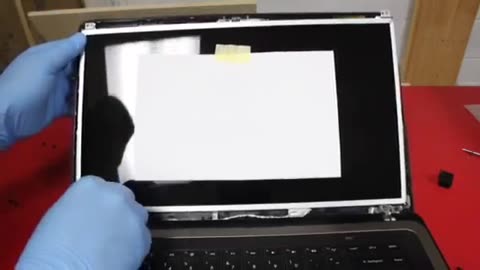 How to replace laptop screen LTN156AT05 for HP