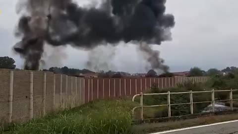 Italian air force aircraft crashes during an acrobatic exercise