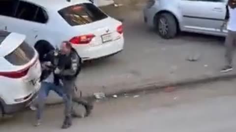 Israelis Soldiers brutally killing Palestinian who trying to run for his life