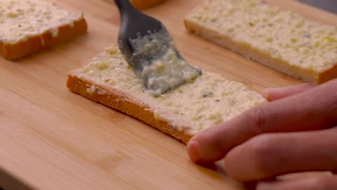 butter garlic toast recipe (American style bread toast 🇺🇸 Texas Toast) - American street food