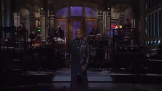 Dave Chappelle on Kanye West, Kyrie Irving, Trump and Ukraine in His Latest SNL Monologue
