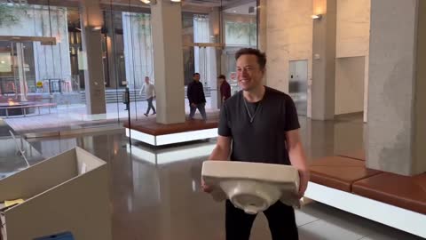 Elon Musk Walks Into Twitter HQ With A Sink & Liberals Are Not Okay