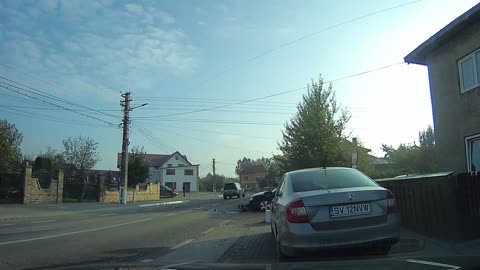 Two Cars Crash as Driver Comes Out of Parking While Another Comes Speeding