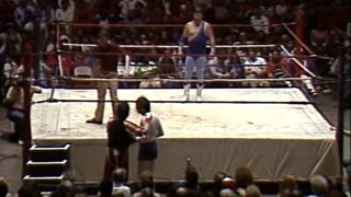 (1983.11.14) Andy Kaufman & Jimmy Hart vs Jerry Lawler - Memphis Wrestling