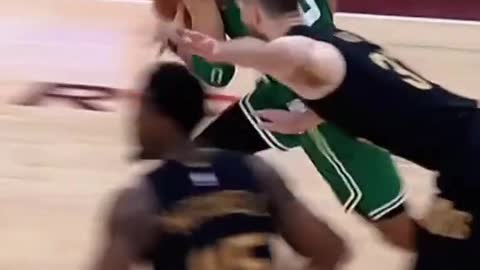 INSANE Jayson Tatum POSTER DUNK vs The Cavs