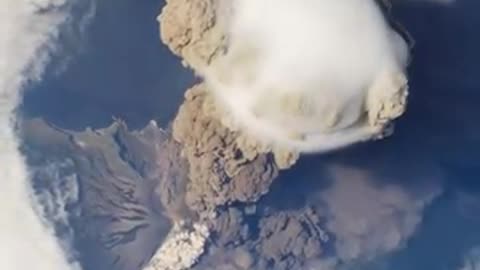 NASA। Sarychev volcano Euripiton from the station.🤔 international Space