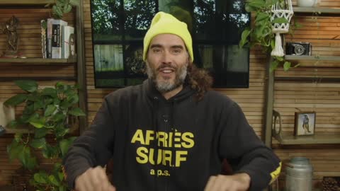 Russell Brand on how the Freedom Convoy did not justify invoking emergencies act