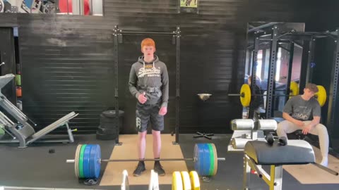 140kg deadlift