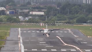 Crosswind LANDINGS AND TAKE OFFS with very bad conditions!