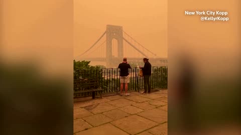 New York bridge blanketed in smoke from Canada fires