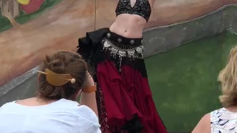 Belly Dancer Belly Dancing @ Robin Hood’s Medieval Faire (Part 2)