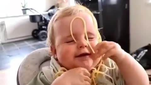 Cute baby eating noodles 😅😅😅🤗🤗