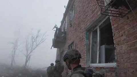 Fighting in the Builtup Area of #Bakhmut - #RussiaUkraineWar #FIBUA