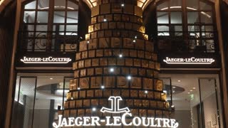 A golden experience in Paris | Jaeger-LeCoultre