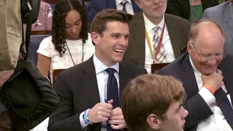 WH press sec asks a reporter "I have a question for you: What's your favorite Beyoncé song?"