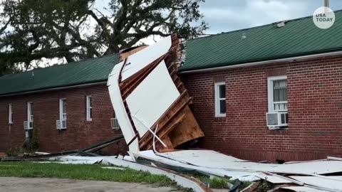 Hurricane Idalia destroys homes as residents deal with debris | USA TODAY