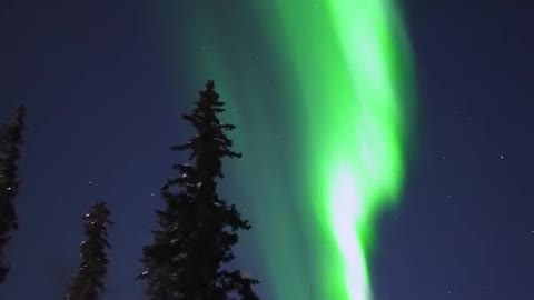 Giant Overhead Northern Lights