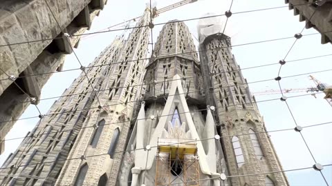 Unveiling the Magnificence of Sagrada Familia: A Captivating Tour in Spain