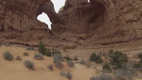 Double Arch trail