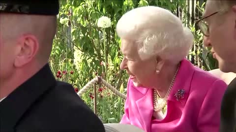 Queen Elizabeth attends Chelsea Flower Show