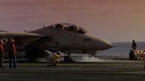 Top Gun -Danger Zone (Kenny Loggins) Opening scene