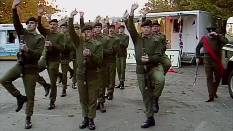 Mr.Bean join Army funny video