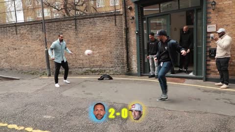 FOOTBALL CHALLENGE VS MAN UNITED LEGEND