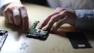 ''I REMOVE THIS MYSTERIOUS TINY CHIP BEFORE USING THE PHONE'' - SNOWDEN